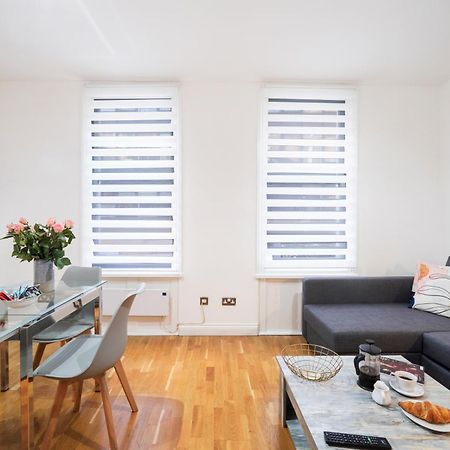 Apt 1, Soho Apartments 1St Floor By Indigo Flats Londres Extérieur photo