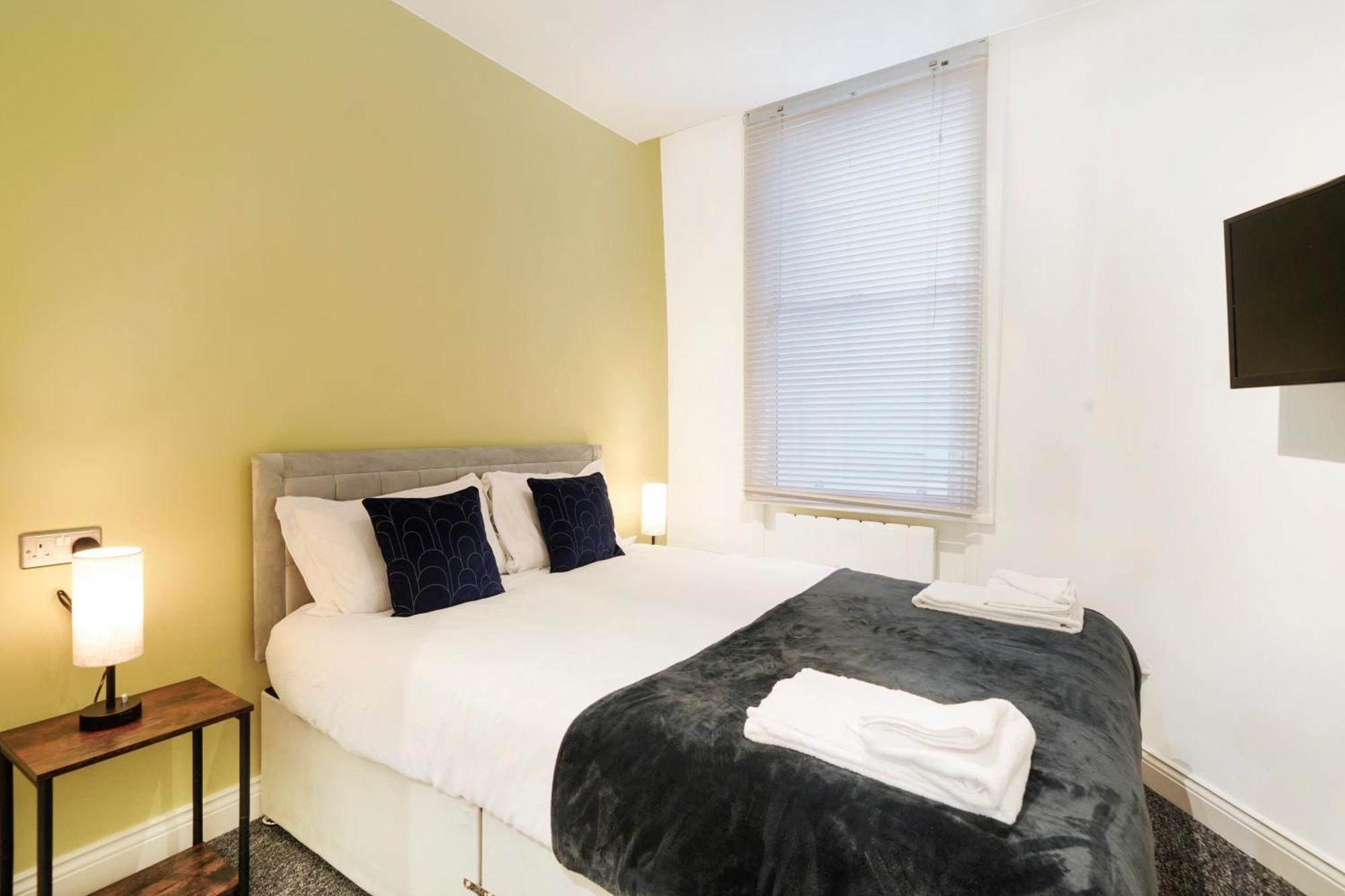 Apt 1, Soho Apartments 1St Floor By Indigo Flats Londres Extérieur photo
